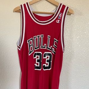 Scottie Pippen screen print vintage jersey 33